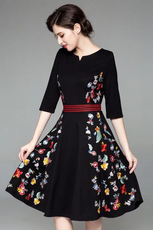 Unbeatable Prices Black Dress W/ Floral Embroidery