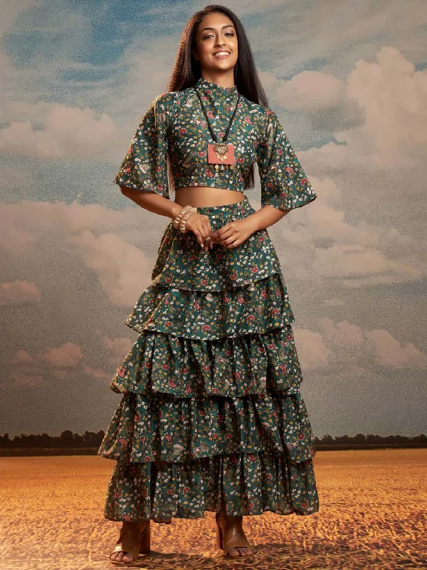 Elegant Simplicity Wardrobe Dark Green Floral Print Musline Straight Crop Top With Flared Skirt Elegant Simplicity Wardrobe Dark Green Floral Print Musline Straight Crop Top With Flared Skirt