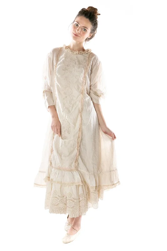 Popular Collection Queen Nellie Dress