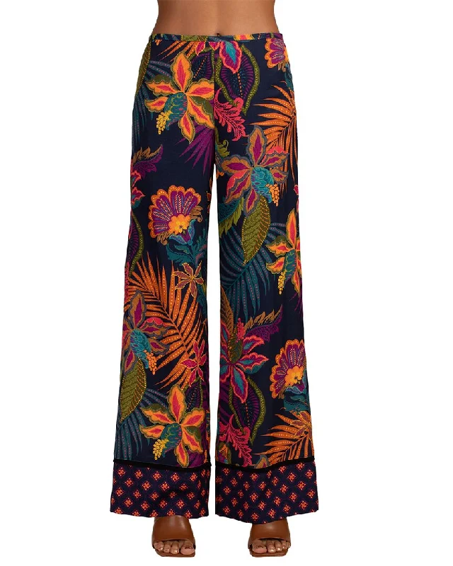 Trendsetting Threads Trina Turk Long Weekend 3 Pant