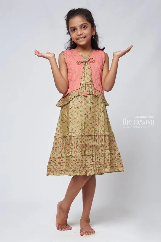 Top 10 Women's Online Clothing Stores Green Geometrical Pleated Cotton Frock with Salmon Overcoat - Stylish Girls Dress Top 10 Women's Online Clothing Stores Green Geometrical Pleated Cotton Frock with Salmon Overcoat - Stylish Girls Dress