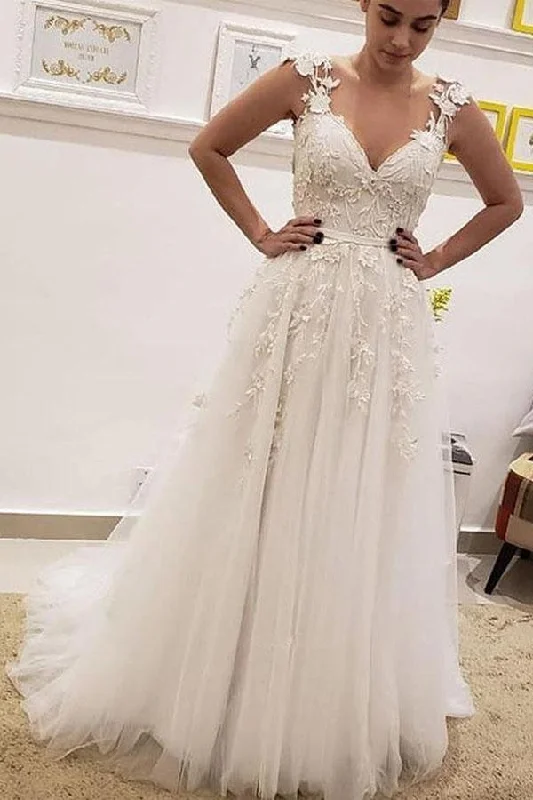 Preppy Style Roycebridal Ivory A-line V-neck Wedding Dresses With Lace Appliques, Bridal Gown, MW925 Preppy Style Roycebridal Ivory A-line V-neck Wedding Dresses With Lace Appliques, Bridal Gown, MW925