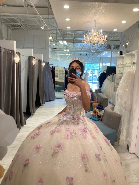 Exclusive Sale Stunning Off The Shoulder Floral Applique Quinceanera Dress Ball Gown Sweet 16 Dress