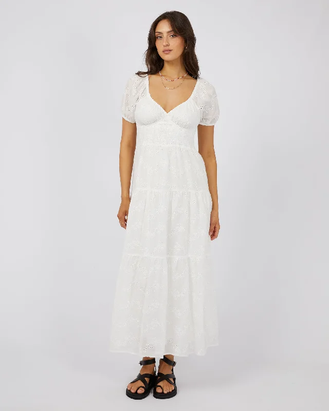 Chic Casual Style All About Eve Sutton Broderie Maxi Dress Vintage White