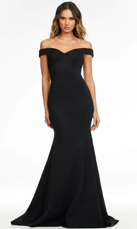 Fashionable Women’s Wardrobe Ashley Lauren 11118 - Off Shoulder Evening Gown