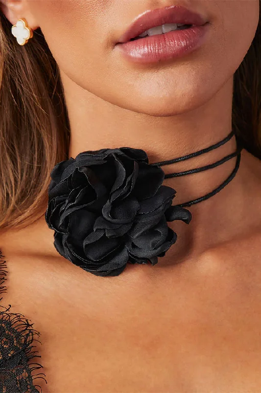 Plus Size Women’s Fashion Selected Floral Lace-up Choker Necklace