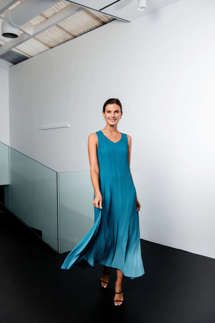 Women's Comfortable Garments Alquema - AD1072L-D Long Estrella Dress