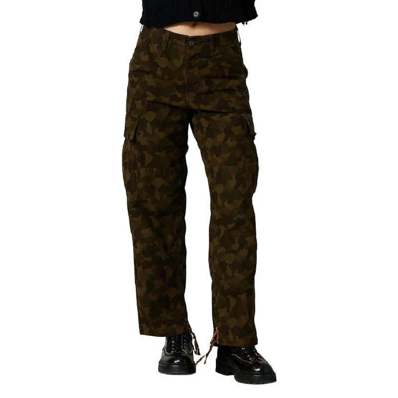 Casual Fashion Alex Camo Cargo Pants In Woodland Camo