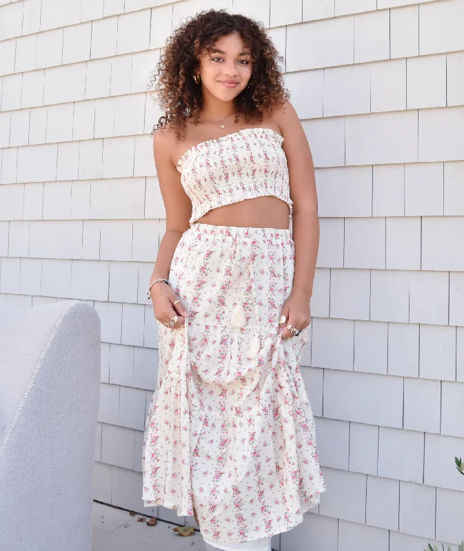 Daily Deals Katie J NYC Juniors Shabby Chic Floral Esme Skirt