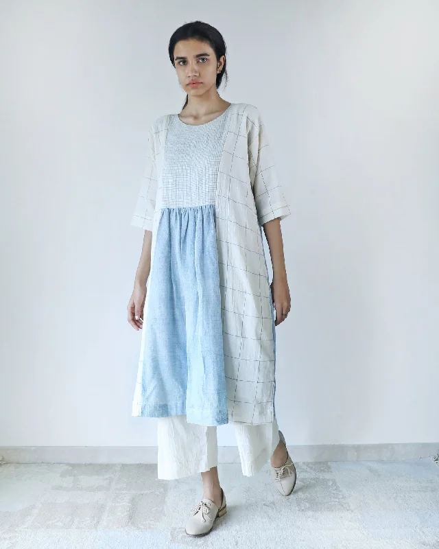 Casual Chic Doodle Dress in Organic Cotton