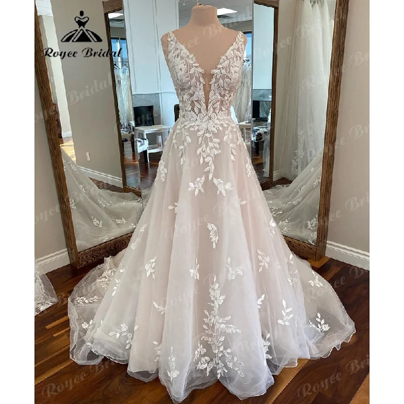 Best Sellers Vintage Deep V Neck Lace Applique A Line Beach Women Wedding Dress 2025 Birdal Gown Custom Made vestido de casamento Roycebridal Best Sellers Vintage Deep V Neck Lace Applique A Line Beach Women Wedding Dress 2025 Birdal Gown Custom Made vestido de casamento Roycebridal