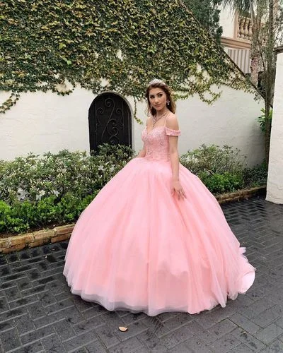 Stylish Savings Pink Off Shoulder Ball Gown Quinceanera Dress Spaghetti Straps Beaded Girls Sweet 16 prom Dresses cg14779 Stylish Savings Pink Off Shoulder Ball Gown Quinceanera Dress Spaghetti Straps Beaded Girls Sweet 16 prom Dresses cg14779
