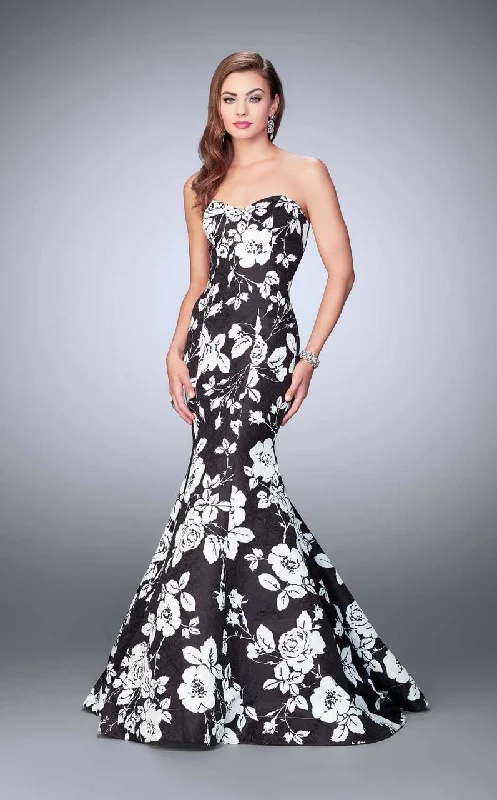 Bid Farewell To The Old Season La Femme - 24023SC High Contrast Strapless Floral Mermaid Gown - 1 Pc. Black/White in size 00 Available Bid Farewell To The Old Season La Femme - 24023SC High Contrast Strapless Floral Mermaid Gown - 1 Pc. Black/White in size 00 Available