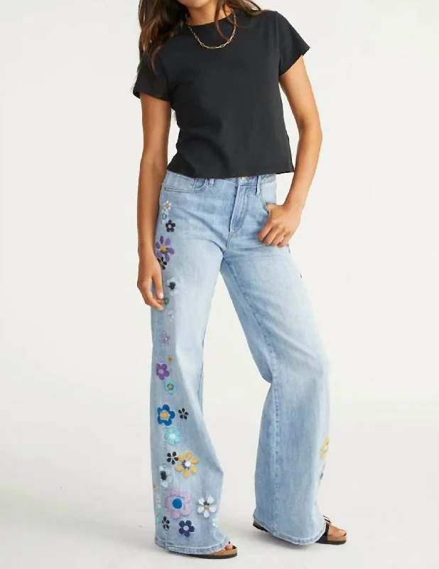 Versatile Outfits Mona X Boogie Nights Jeans In Light Wash