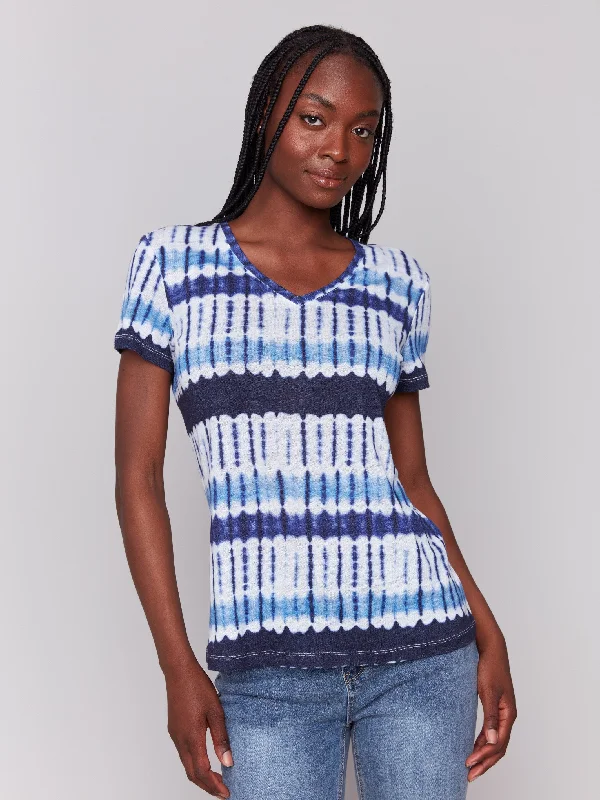 Trendy Boutique Online Printed Linen Blend V-Neck T-Shirt - Riviera