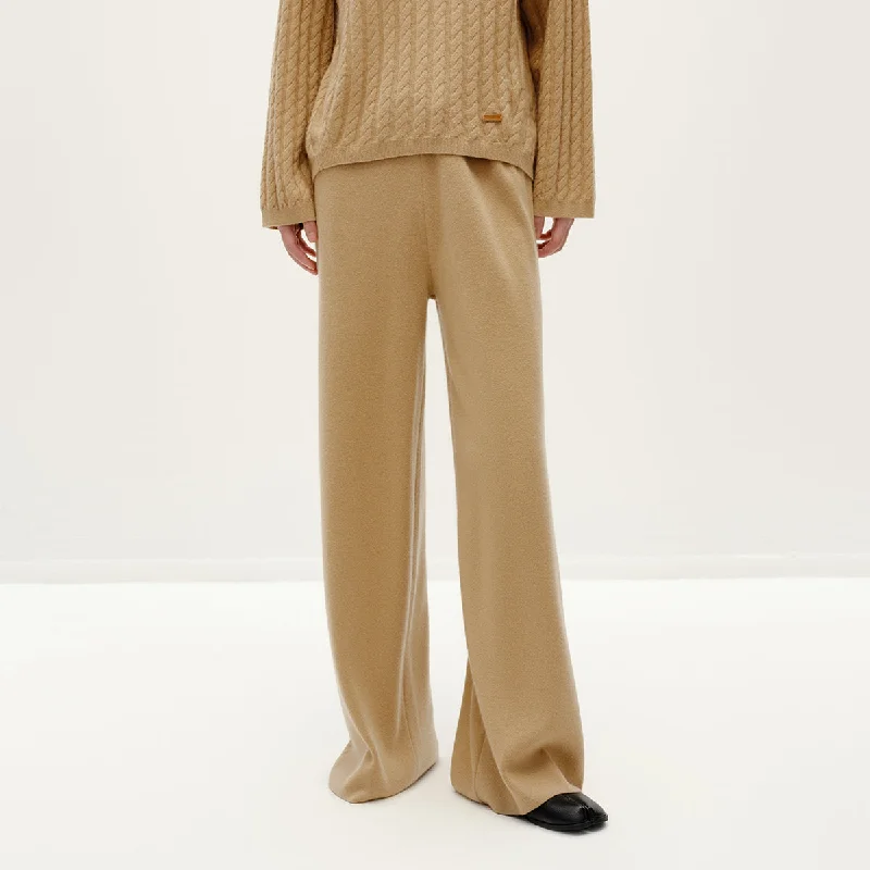 Seasonal Women’s Fashion Trends Caramel Cashmere Pants