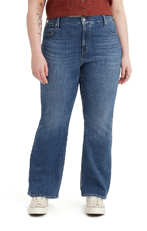 Trendy Women’s Outfits for Casual Wear Levi's 726 Flare Plus Size - A36250002