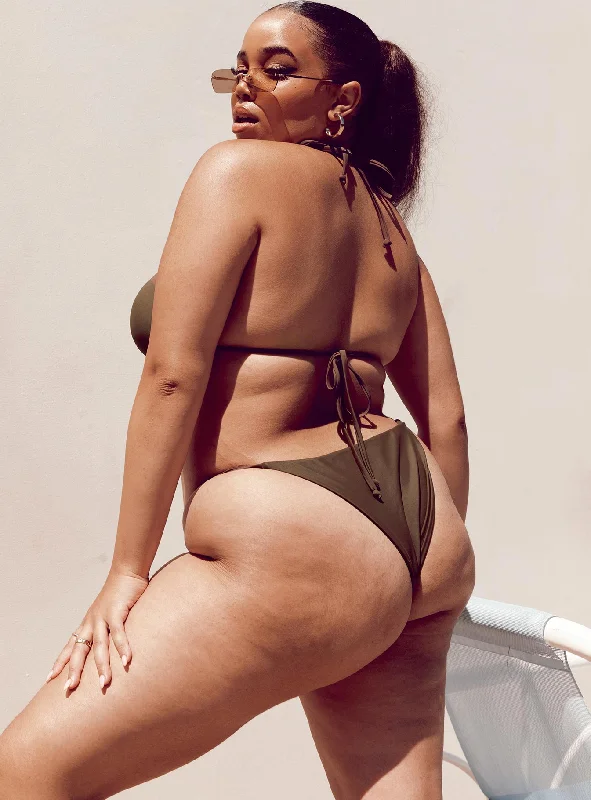 Trendy Street Style Kaila Bikini Bottom Chocolate Curve