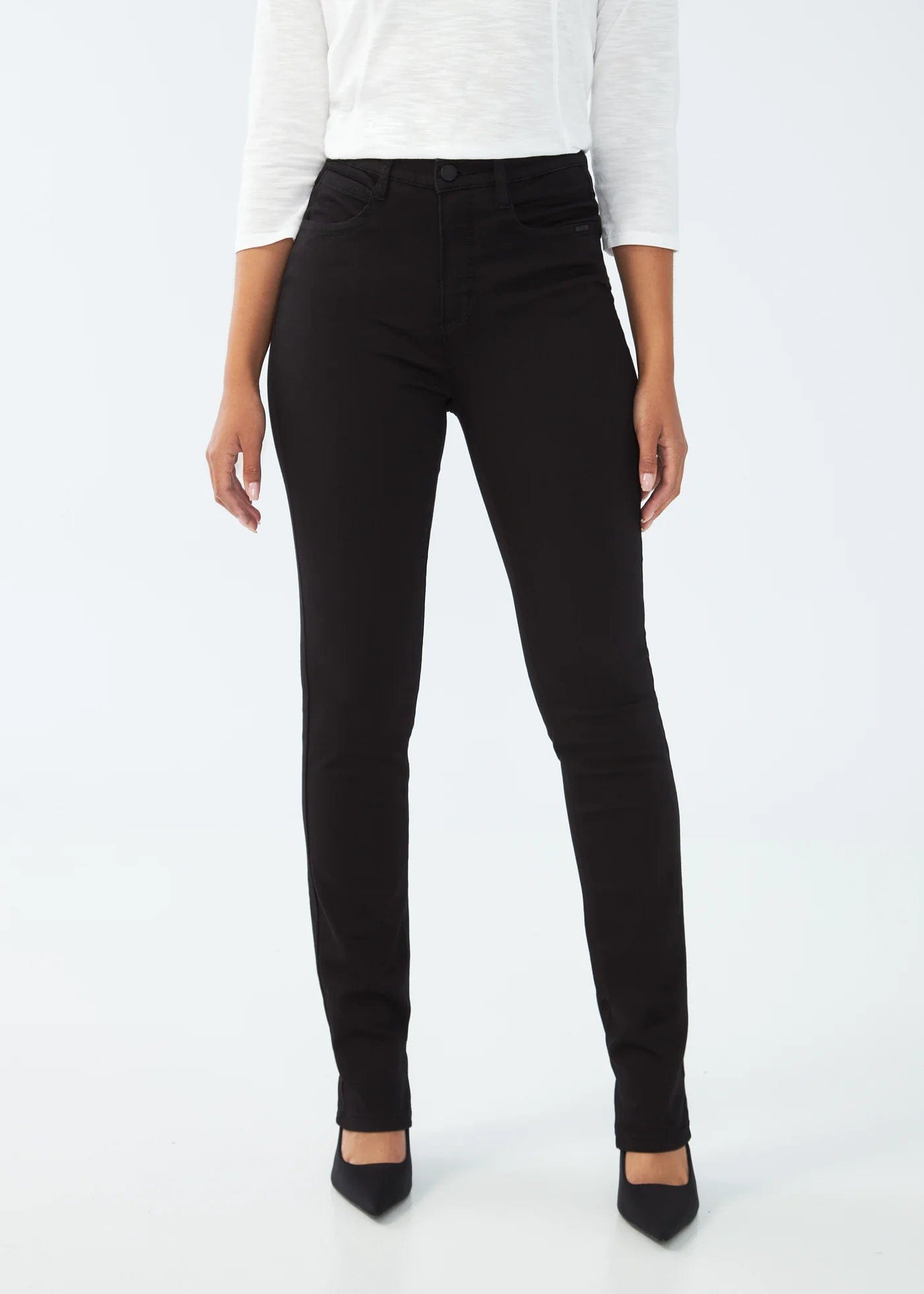 Holiday Discount FDJ Petite Suzanne Straight Leg Jeans - 8719660