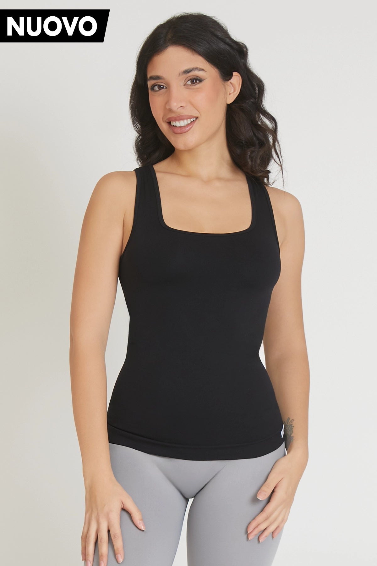 Women Apparel Canotta a Spalla Larga Fgm04 Nero