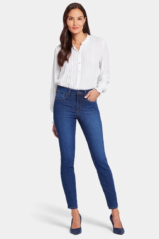 Online Clothing Stores Ami Skinny Jeans In Petite - Cooper