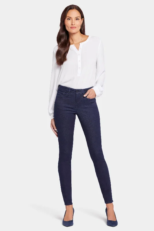 Business Casual Outfits Ami Skinny Jeans In Tall - Rinse