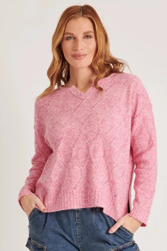 Contemporary Women’s Clothing Ellis & Dewey Step Hem Jumper