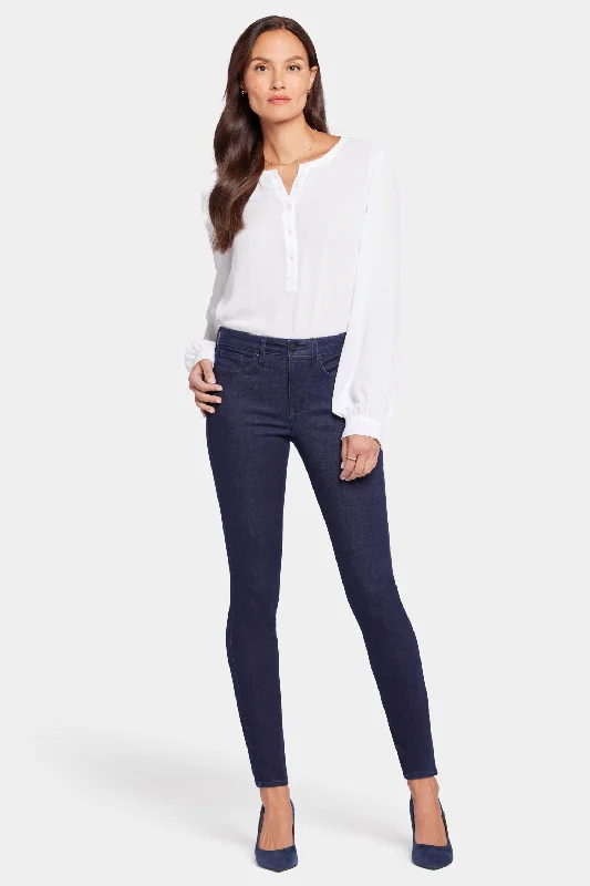 Sophisticated Fashion Ami Skinny Jeans In Petite - Rinse